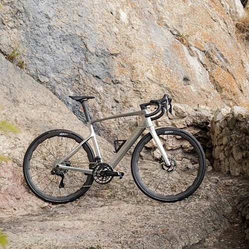Scott Fastlane 2026 E-Road bike na Authentic Bike Shop