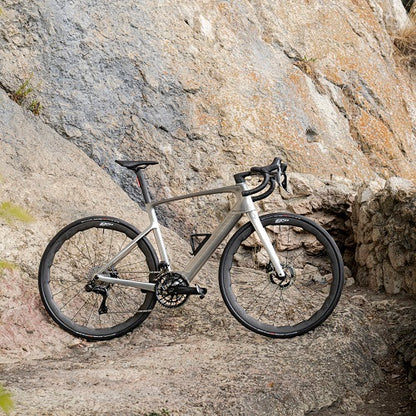 Scott Fastlane 2026 E-Road bike na Authentic Bike Shop